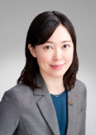 岩坂 英美（いわさか・えみ）