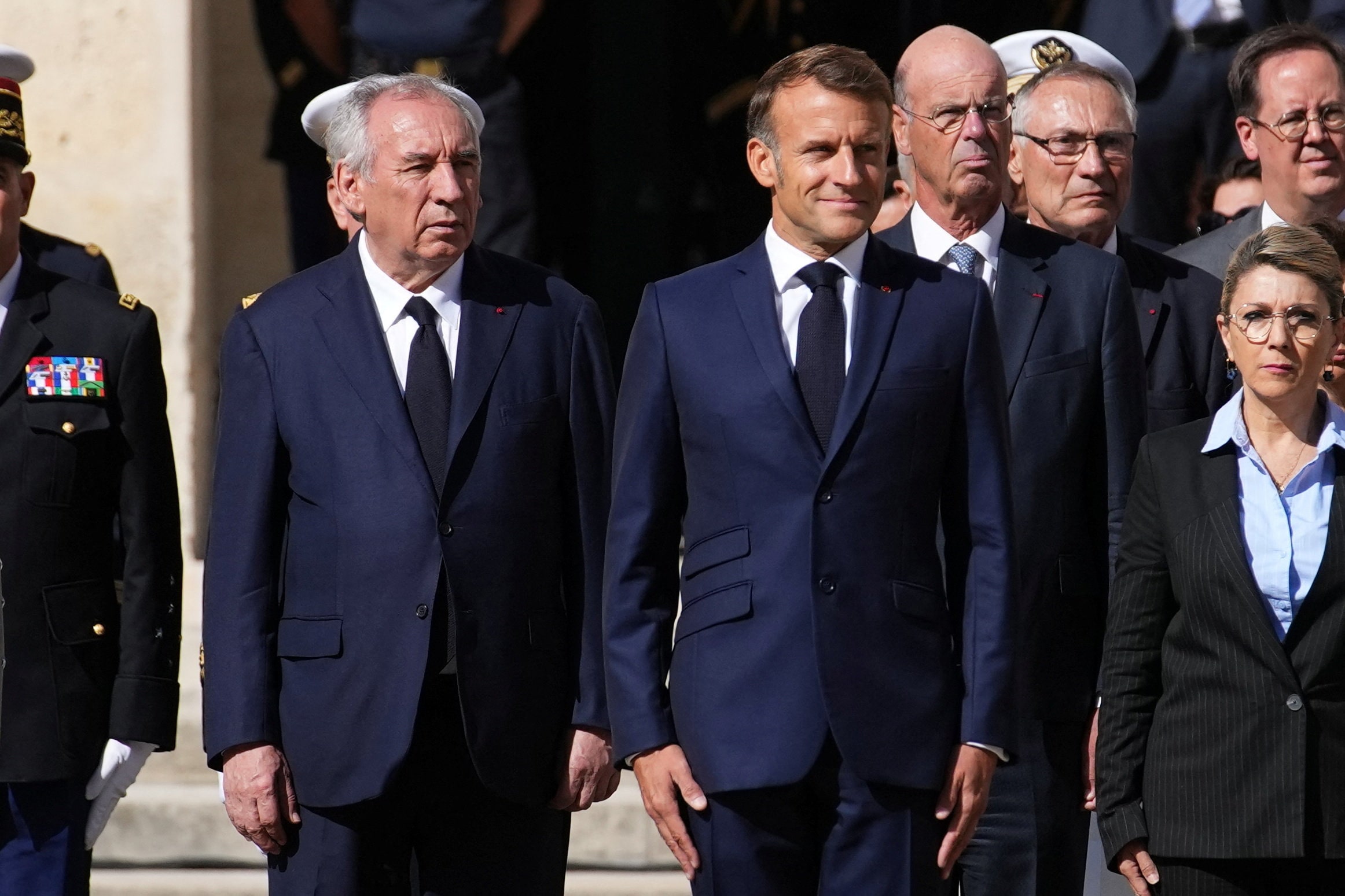 フランスも首相辞任へ、議会が内閣信任投票を否決　政治危機が深刻化