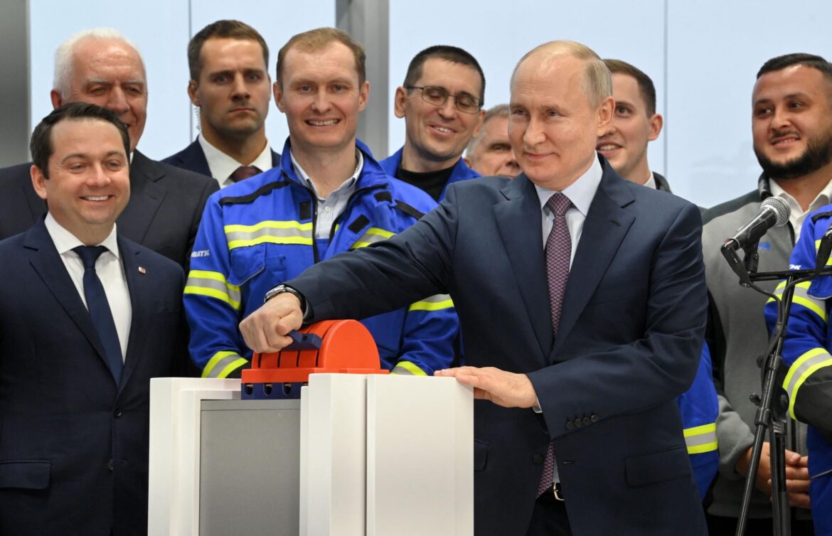 中国は、米国の認可されたロシアのガスの購入を開始し、トランプに逆らっています