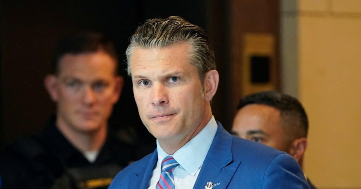 Hegsethは、疑わしい麻薬の売人を殺すために「絶対的な権限」を持っていると宣言します