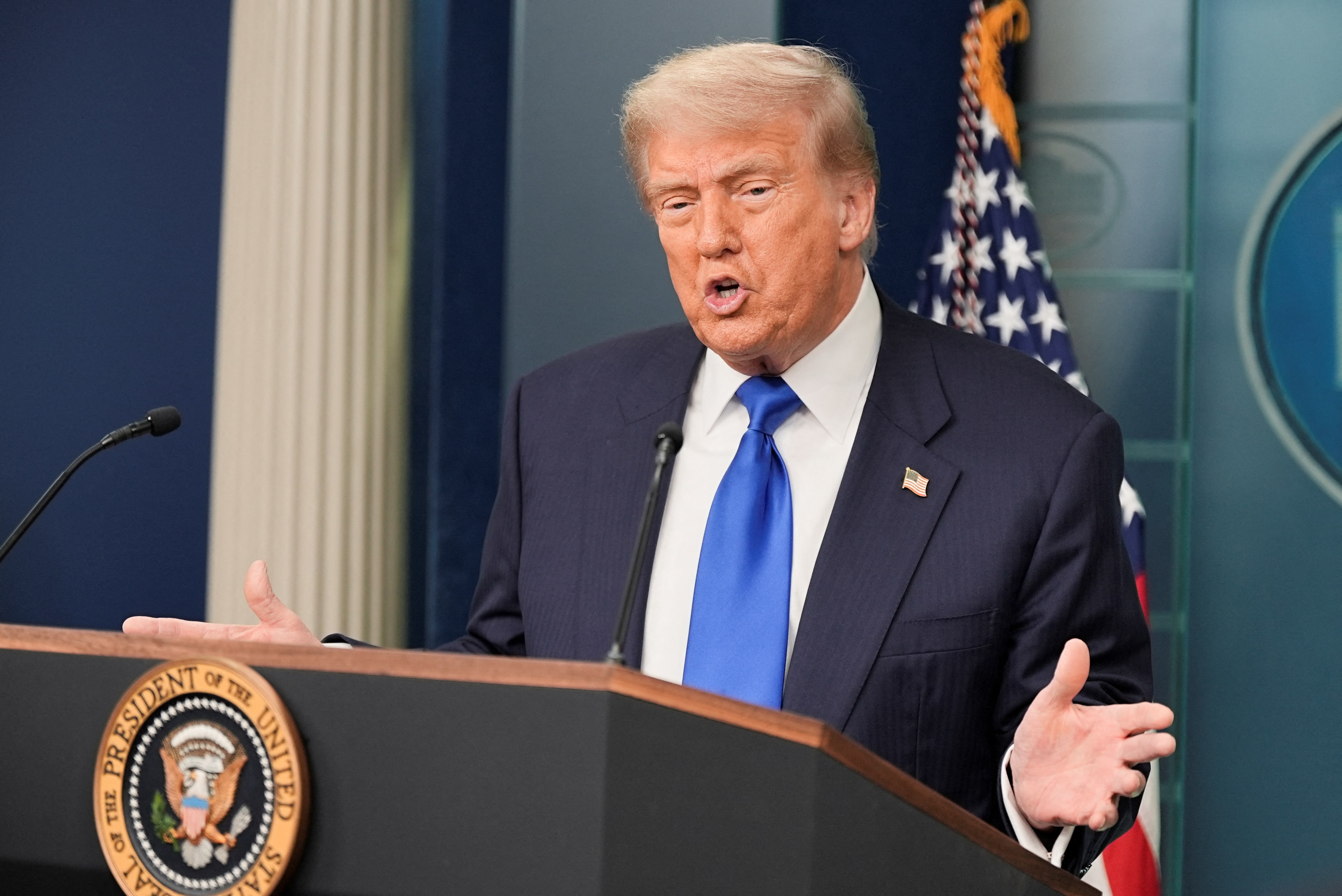 輸入木材に10％関税、洗面台などは25％　トランプ氏が布告