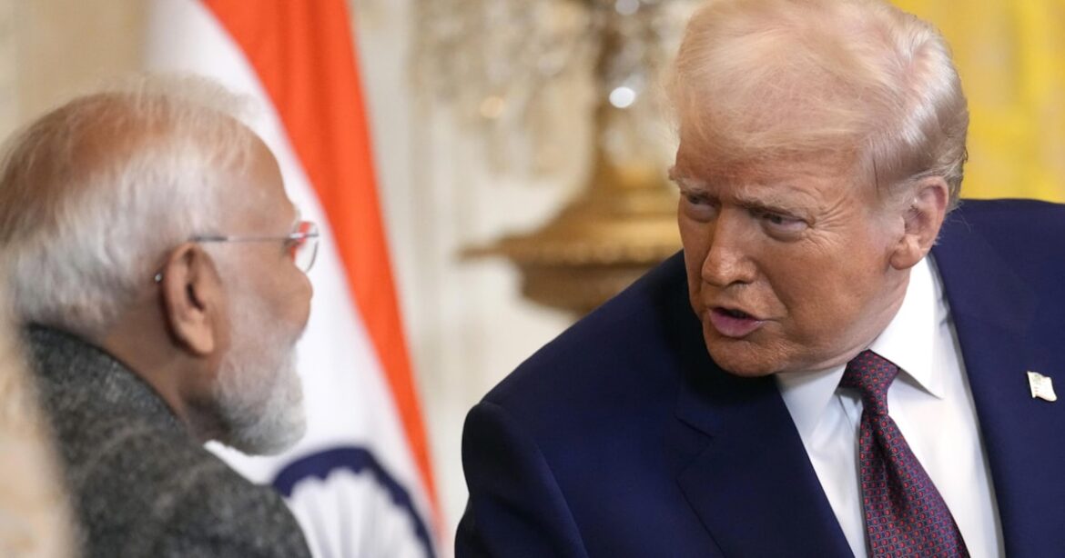 トランプ氏、インドが関税ゼロ提案と主張 「遅すぎる」と批判 - 日本経済新聞