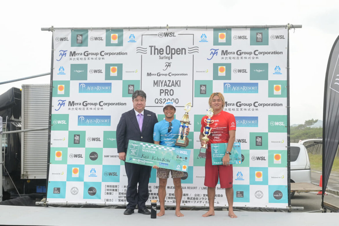 宮崎県で行われたWSL公認大会「The Open Surfing Miyazaki Series」　QS2000宮崎プロは小林桂と川瀬心那が優勝　日向プロジュニアは佐藤利希、松山黎音が制覇