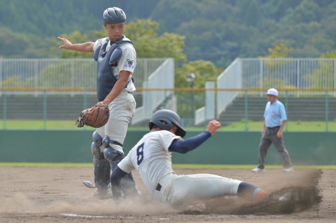 福井工大福井が三国を振り切り4強 秋の高校野球福井県大会2025 | スポーツ | 福井のニュース - 福井新聞社