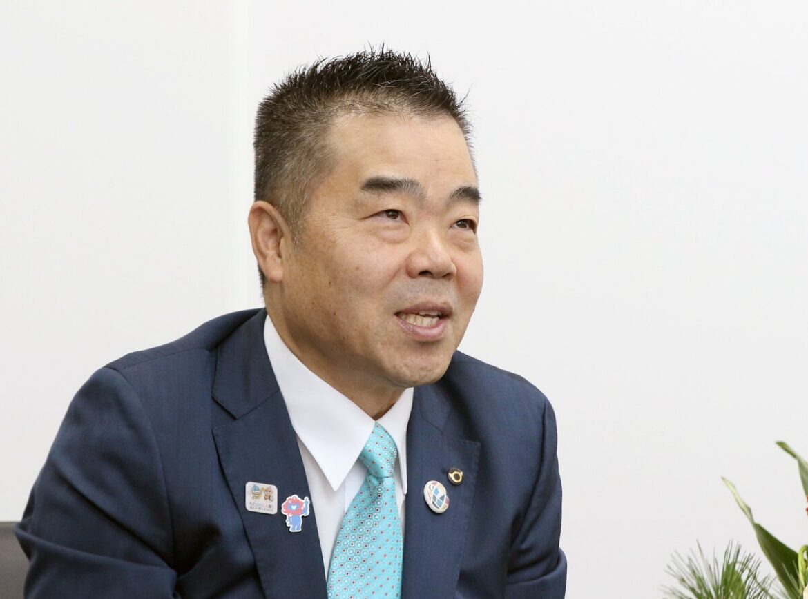 石破首相の退陣表明、滋賀県・三日月知事がコメント「敬意を表する」 - 京都新聞デジタル