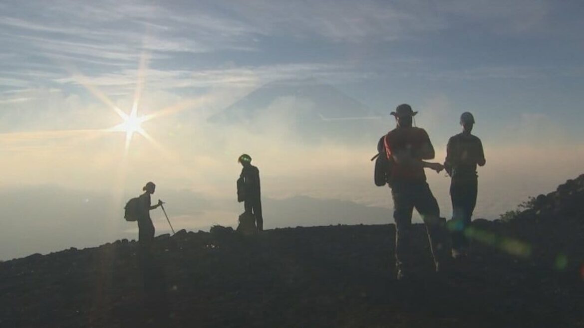 富士山 通行料の総額が去年より倍増、5億9000万円に 2000円4000円に引き上げも登山者数が去年とほぼ同じ 山梨 | 山梨のニュース | ＵＴＹテレビ山梨 - TBS NEWS DIG