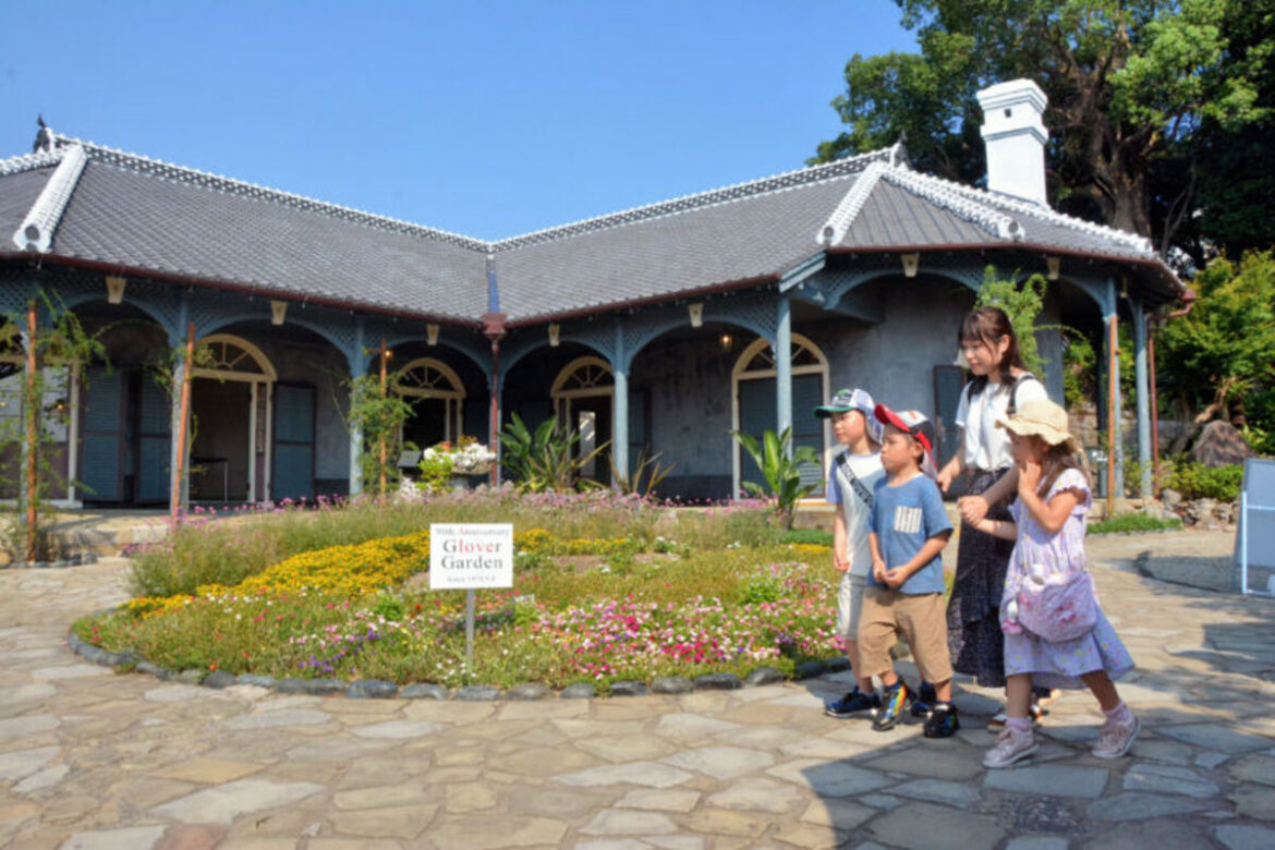 西日本新聞