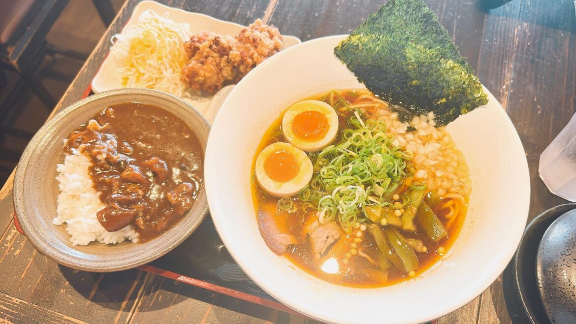 【桑名市】駅前ラーメン店でランチ営業が始まりました！濃厚牛すじカレーやおいしいラーメンが楽しめます（ともろん） - エキスパート - Yahoo!ニュース