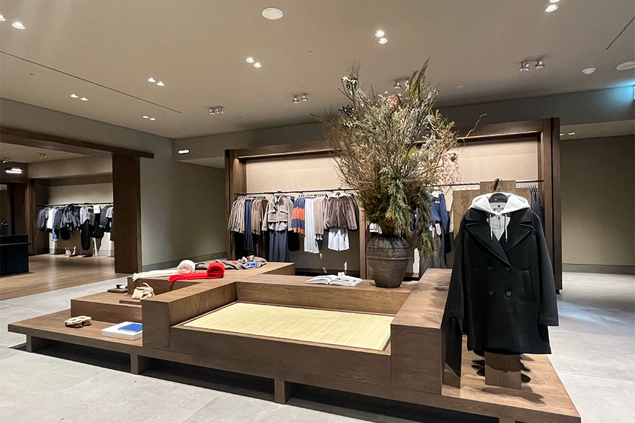 新店舗「ZARA心斎橋店」(10月29日 Lmaga.jp撮影）