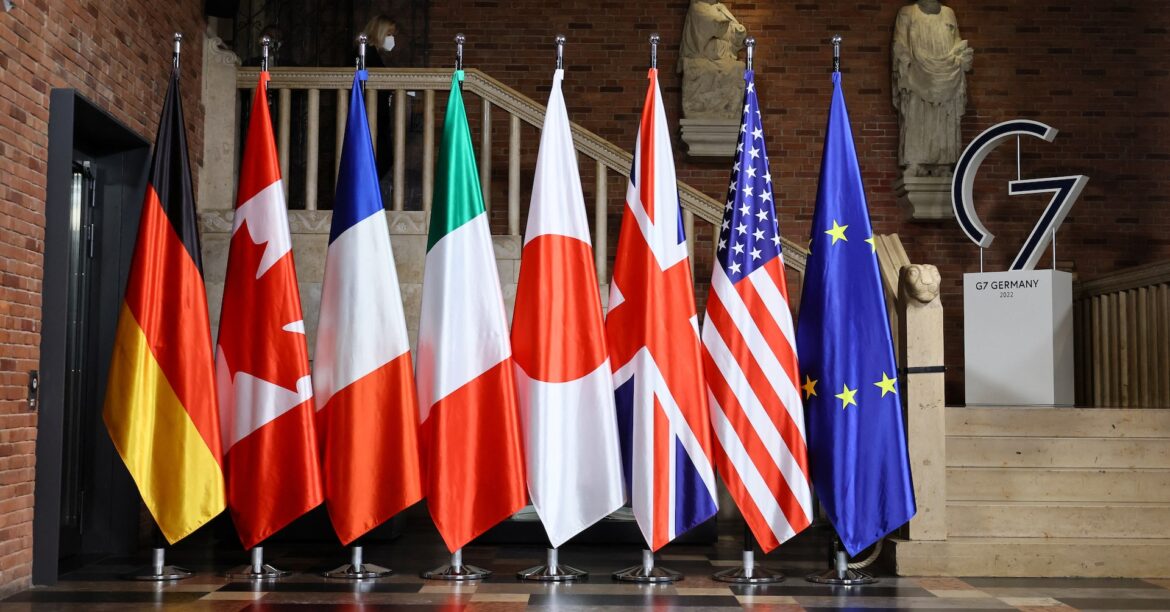Ｇ７、ロシア産原油購入拡大続ける国を標的に　対ロ圧力強化 | ロイター