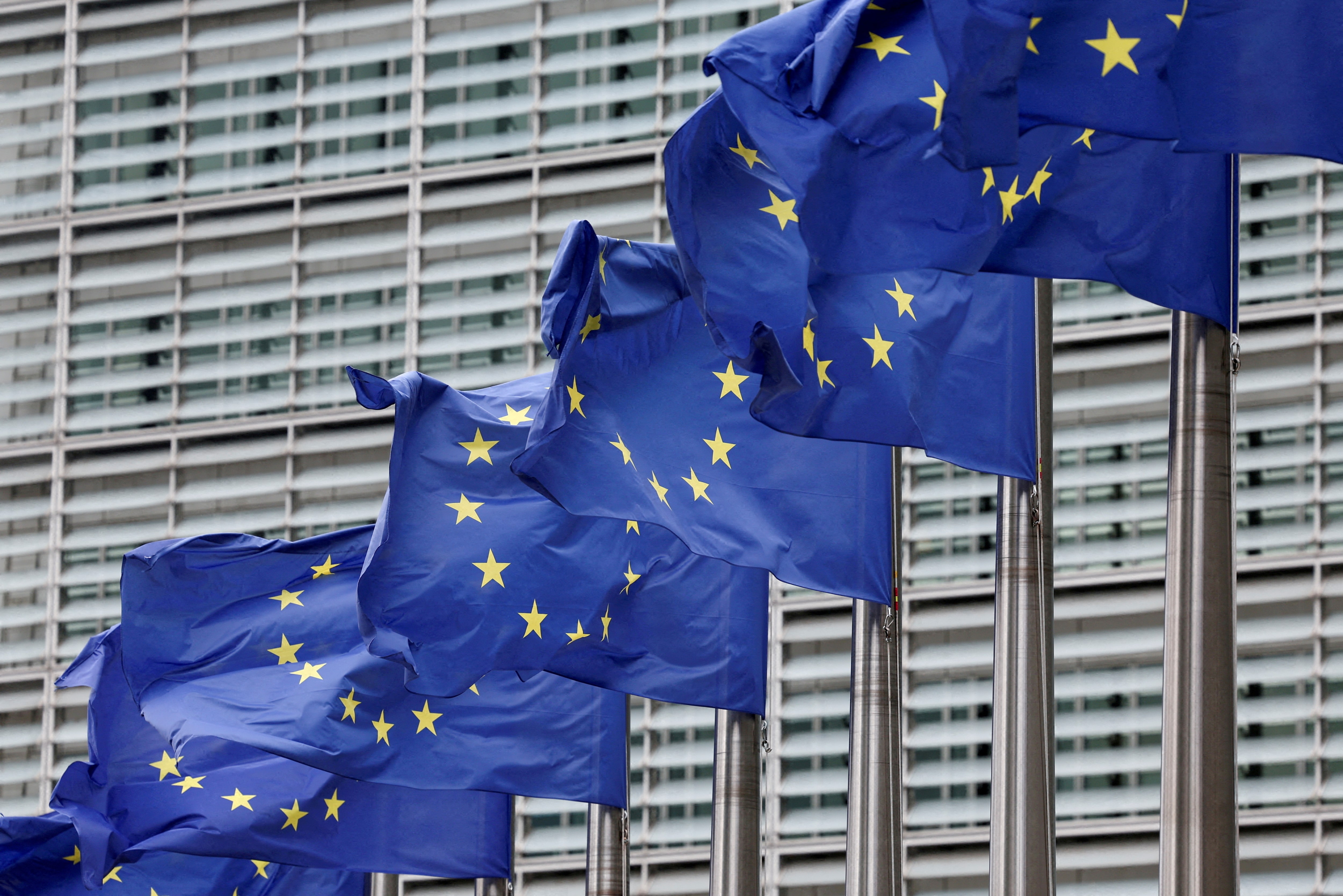 ＥＵ、鉄鋼輸入枠半減し関税50％に引き上げへ