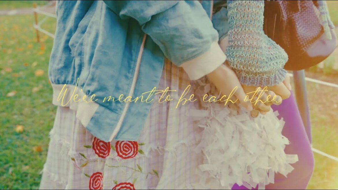 石井杏奈×小野花梨【GL】