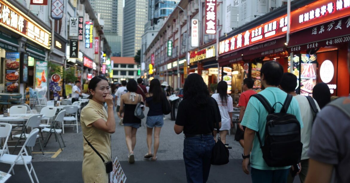 〔アングル〕中国の飲食店がシンガポールに殺到、海外展開の足がかりに | ロイター