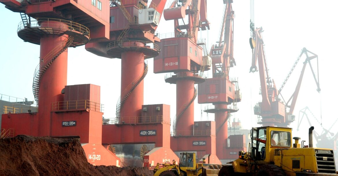 中国レアアース磁石輸出、9月は6％減少　回復途切れる | ロイター