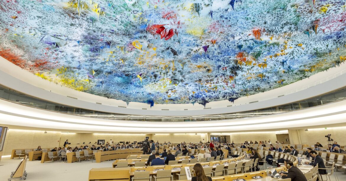 中国とロシア、国連人権予算に繰り返し圧力　非営利団体が報告書 | ロイター