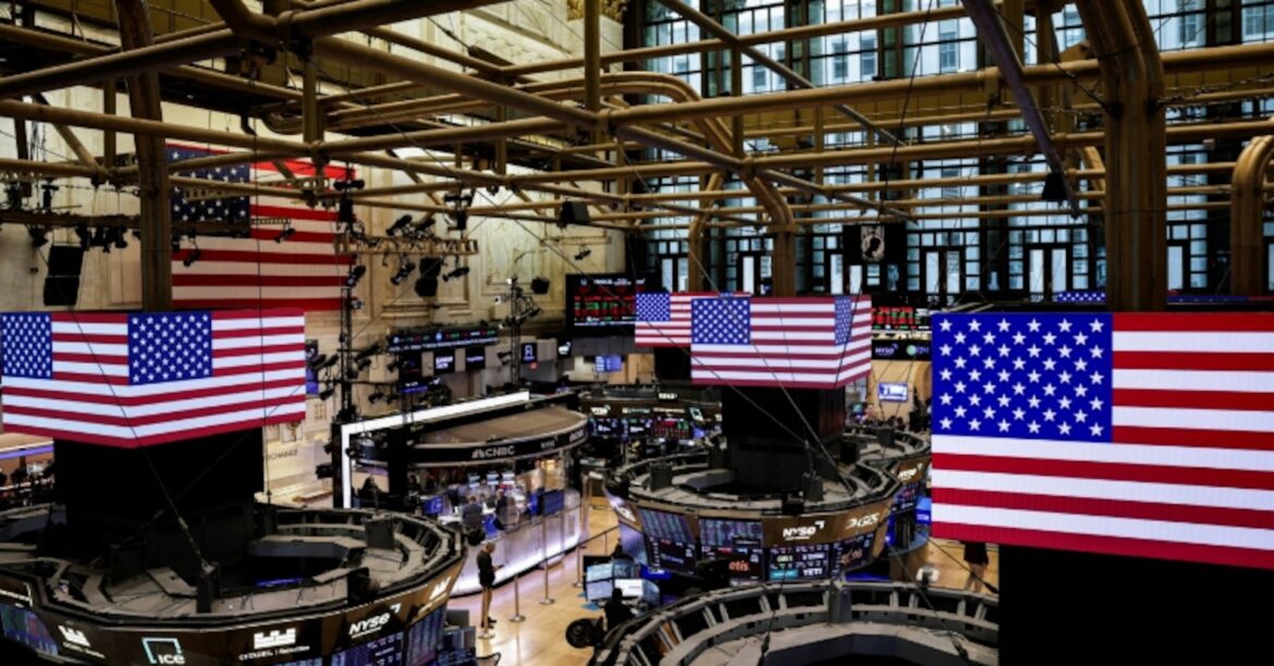 米国株式市場・午前=主要3指数、日中最高値 米中貿易摩擦巡る懸念が後退 | ロイター 米国株式市場・午前=主要3指数、日中最高値 米中貿易摩擦巡る懸念が後退 | ロイター