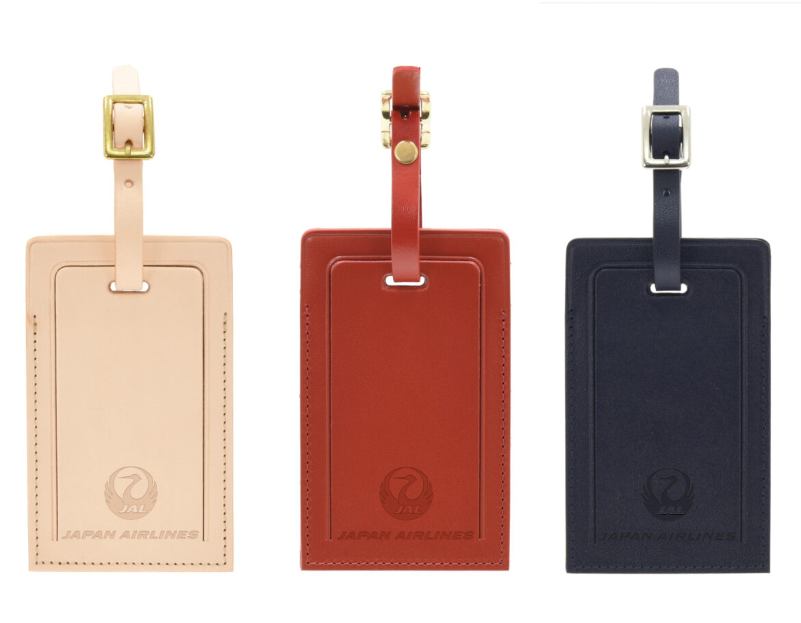JAL×グローブ・トロッター、新作ラゲッジタグ&パスポートスリーブ。イギリスの職人技光る上質レザー製 マイル交換サービス「JALとっておきの逸品」で取り扱い – トラベル Watch JAL×グローブ・トロッター、新作ラゲッジタグ&パスポートスリーブ。イギリスの職人技光る上質レザー製 マイル交換サービス「JALとっておきの逸品」で取り扱い - トラベル Watch