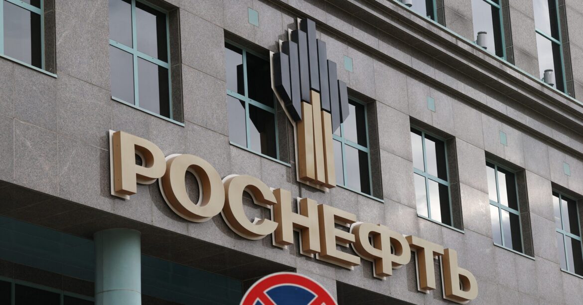 ロスネフチ独事業は制裁対象外、米政府が書面で確認=ライヒェ経済相 | ロイター ロスネフチ独事業は制裁対象外、米政府が書面で確認=ライヒェ経済相 | ロイター