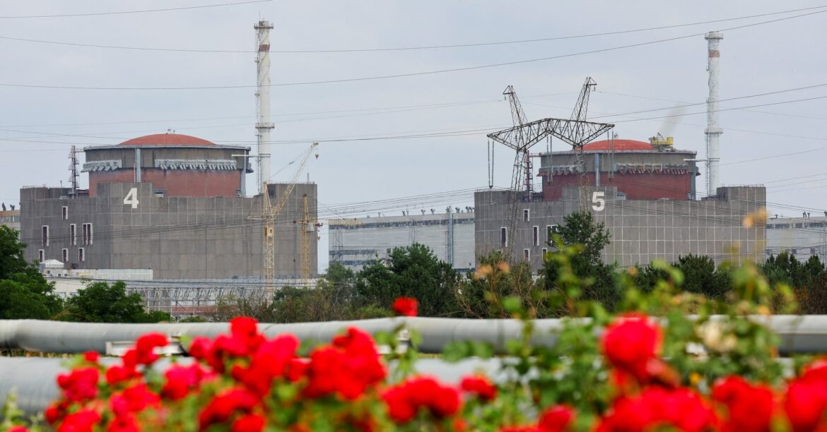 ウクライナのザポリージャ原発、外部電源復旧へIAEAが作業開始 | ロイター ウクライナのザポリージャ原発、外部電源復旧へIAEAが作業開始 | ロイター