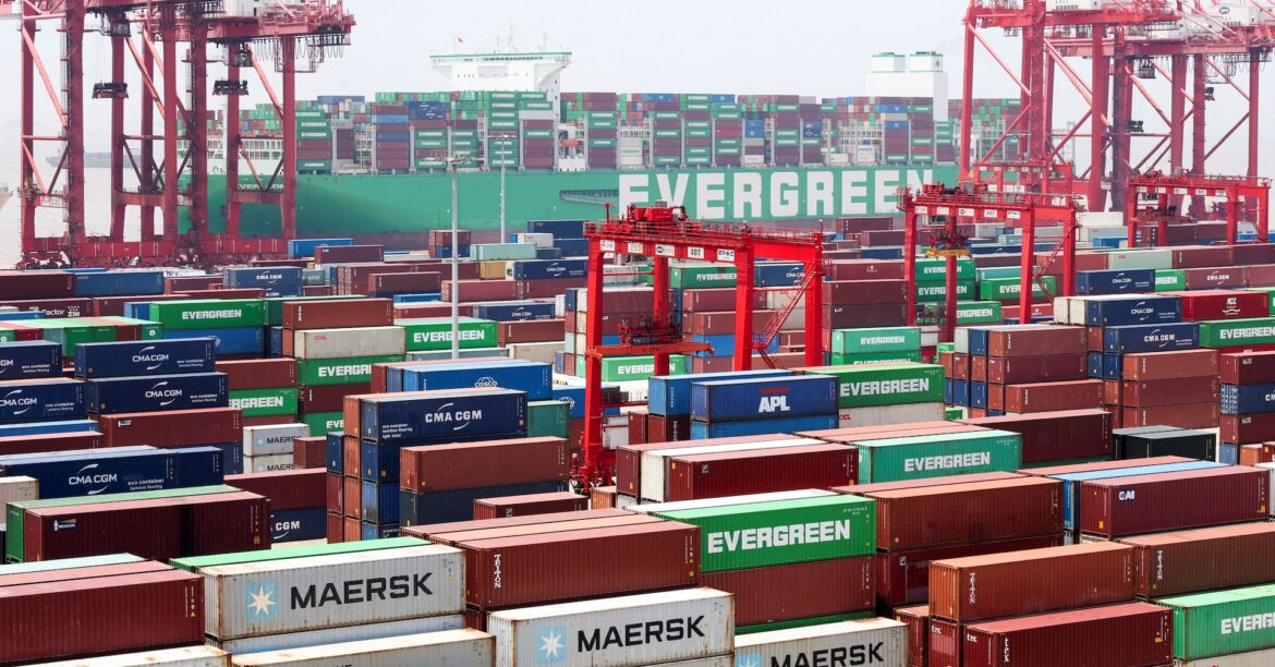 米中、船舶入港料1年停止へ 首脳会談で合意 | ロイター 米中、船舶入港料1年停止へ 首脳会談で合意 | ロイター