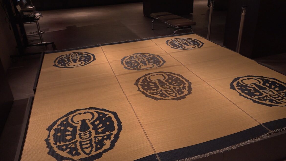 緻密で美しいデザインの花ござ「錦莞莚」など 岡山県立博物館で特別展「花ござ 心おどる い草の世界」開幕(RSK山陽放送) – Yahoo!ニュース 緻密で美しいデザインの花ござ「錦莞莚」など 岡山県立博物館で特別展「花ござ 心おどる い草の世界」開幕(RSK山陽放送) - Yahoo!ニュース