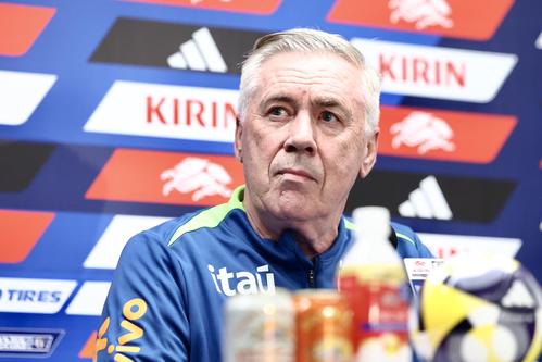 ブラジル代表アンチェロッティ監督、日本戦は「色々な選手を試す実験の場」W杯優勝への道程強調 – 日本代表 : 日刊スポーツ 会見に臨むブラジル代表アンチェロッティ監督(撮影・河田真司)