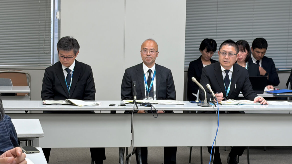 千葉県教育委員会が飲酒後に自転車を運転した男性教諭と女子高校生の体を触った男性教諭2人を懲戒免職(TBS NEWS DIG Powered by JNN) 千葉県教育委員会が飲酒後に自転車を運転した男性教諭と女子高校生の体を触った男性教諭2人を懲戒免職(TBS NEWS DIG Powered by JNN)