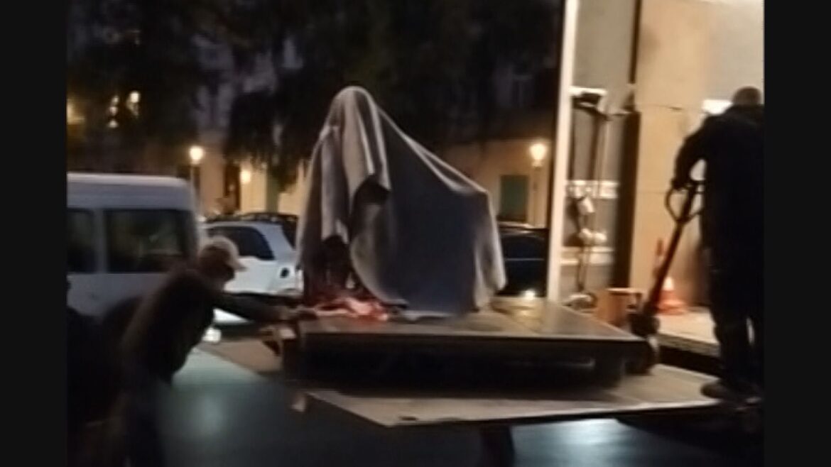 ベルリンの「少女像」区が強制撤去 韓国系の市民団体が設置(TBS NEWS DIG Powered by JNN) ベルリンの「少女像」区が強制撤去 韓国系の市民団体が設置(TBS NEWS DIG Powered by JNN)