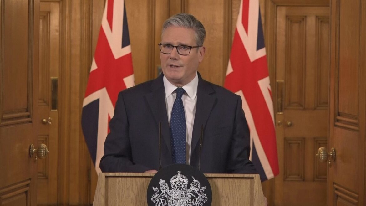 英スターマー首相が高市総理に祝意「日本初の女性総理としての歴史的な選出」（TBS NEWS DIG Powered by JNN）