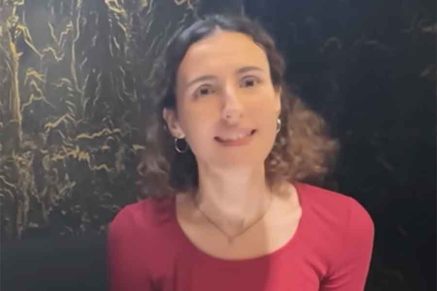 スペイン出身で、現在は日本で暮らしているアナさん(スクリーンショット)