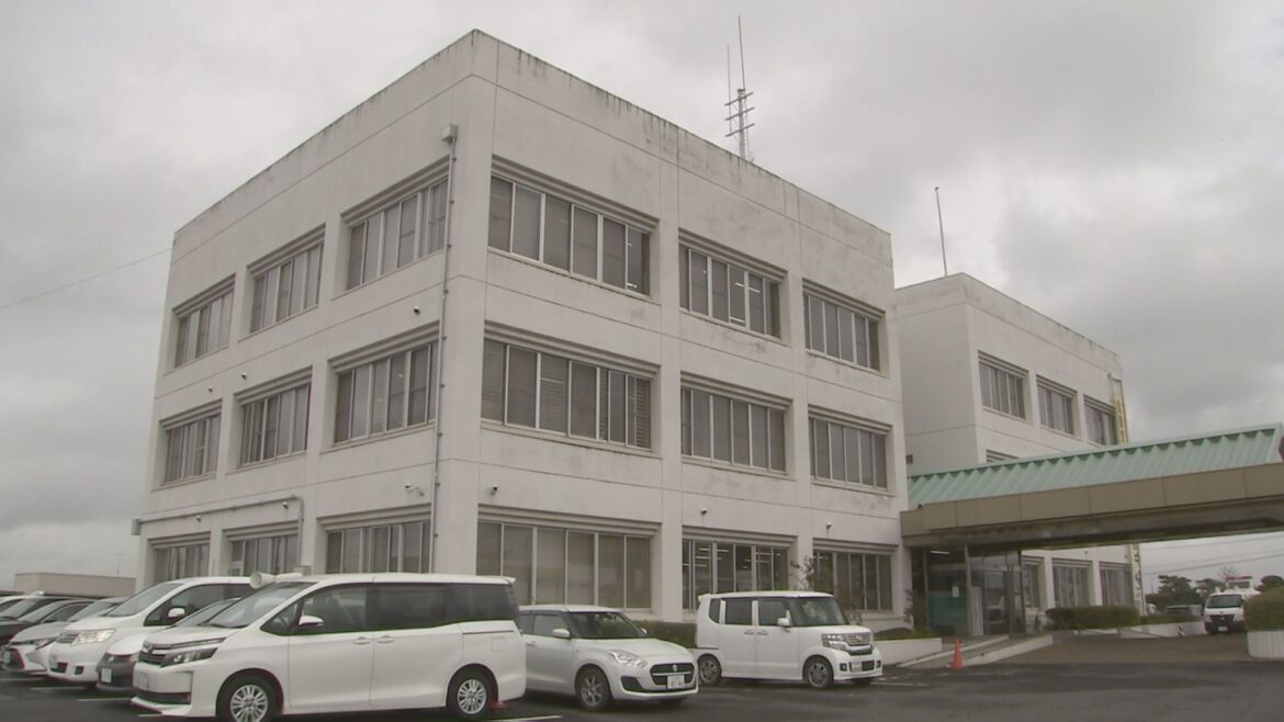自動車窃盗の疑いで逮捕した自称21歳の男 実は14歳の男子中学生だった(TBS NEWS DIG Powered by JNN) 自動車窃盗の疑いで逮捕した自称21歳の男 実は14歳の男子中学生だった(TBS NEWS DIG Powered by JNN)