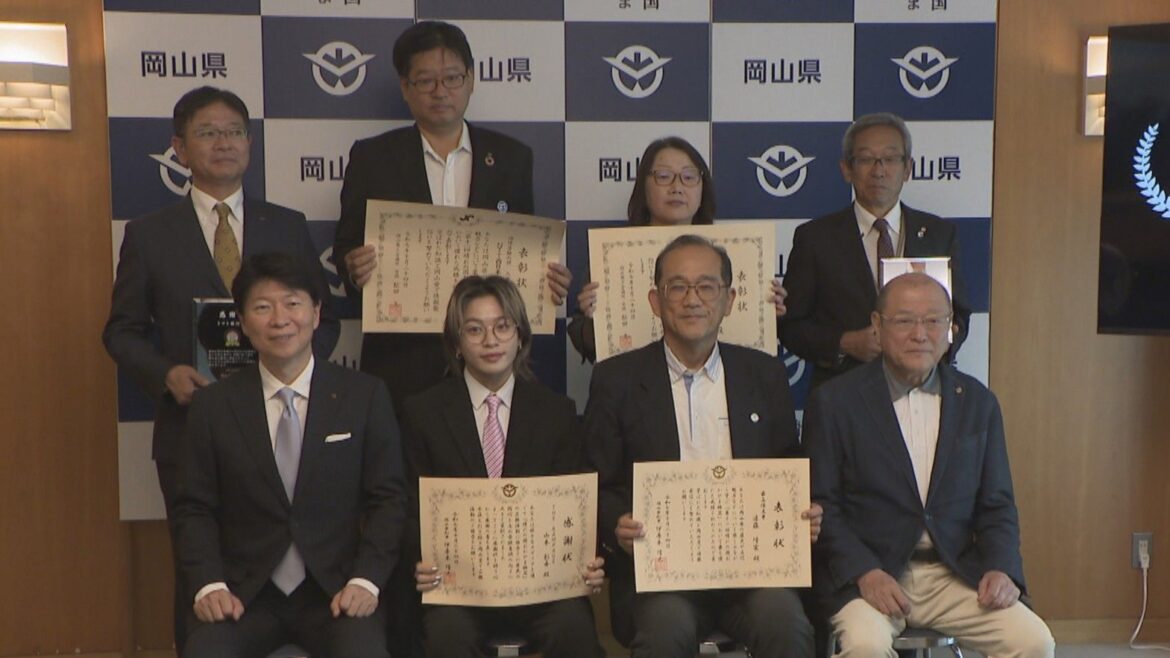 晴れの国おかやま検定の最高得点者を表彰 THE RAMPAGEの山本彰吾さんに感謝状も | KSBニュース | KSB瀬戸内海放送 晴れの国おかやま検定の最高得点者を表彰 THE RAMPAGEの山本彰吾さんに感謝状も | KSBニュース | KSB瀬戸内海放送