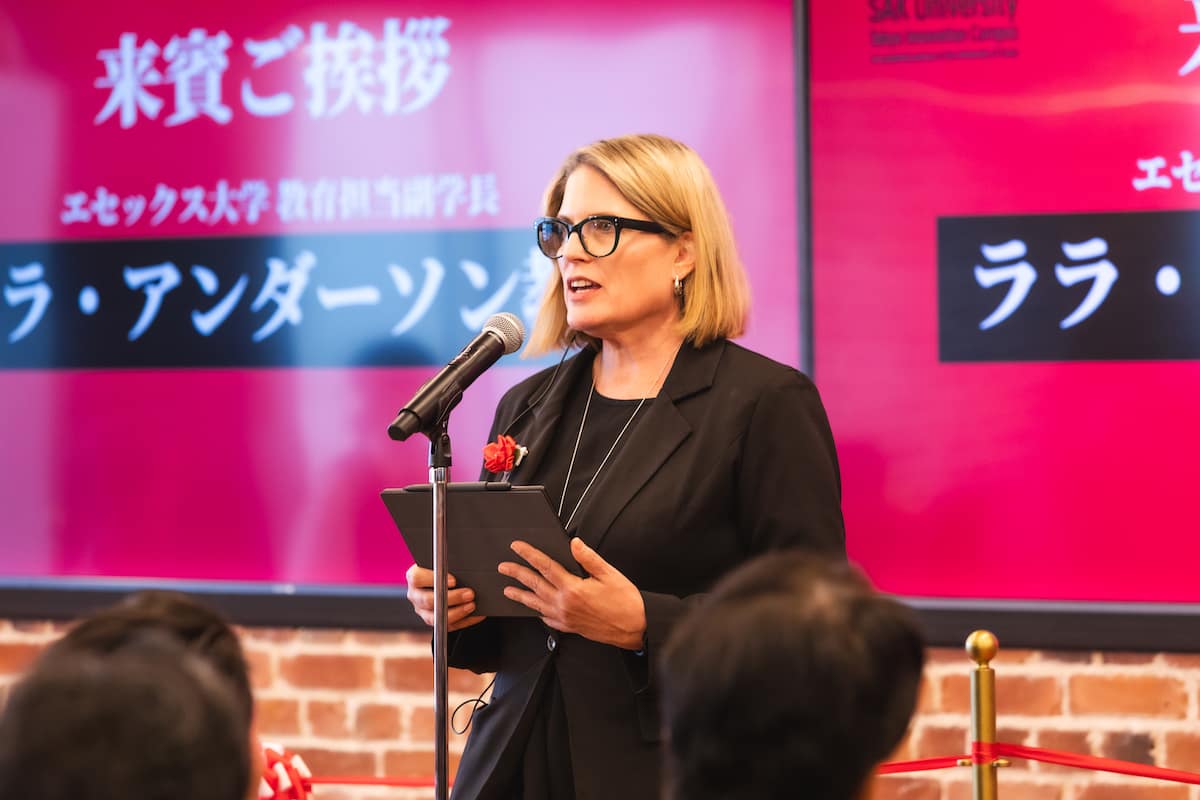イギリスの名門国立大学エセックス大学 ララ・アンダーソン教授(エセックス大学/教育担当 副学長)