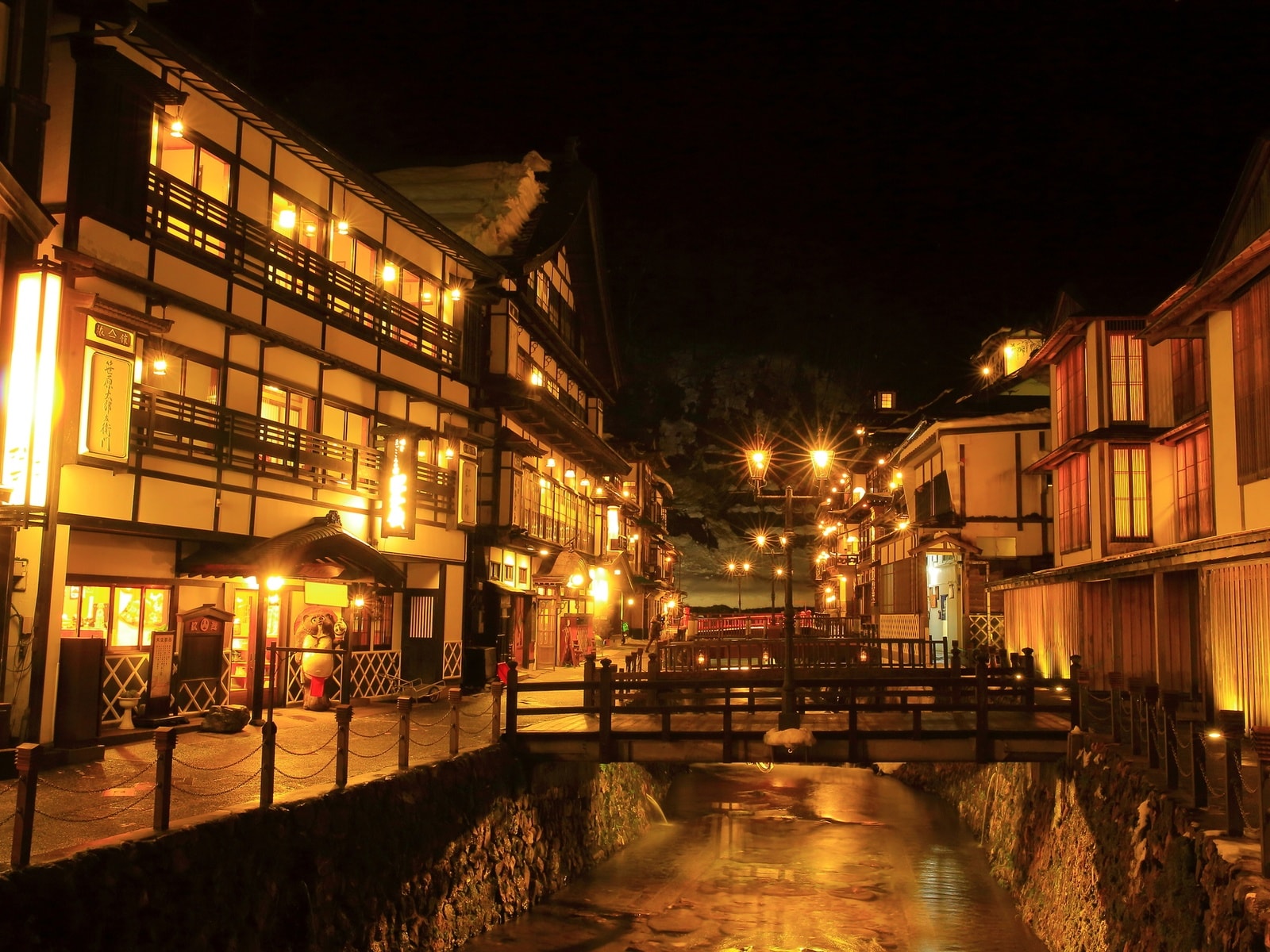 銀山温泉