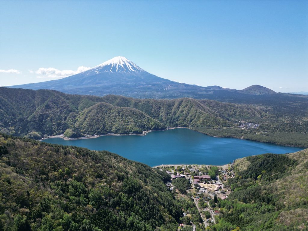 アミューズ、山梨県・富士山麓での新たな滞在・体験型観光プログラム提供へ 世界遺産を五感で感じる1泊2日 (2025年10月19日) – エキサイトニュース アミューズ、山梨県・富士山麓での新たな滞在・体験型観光プログラム提供へ 世界遺産を五感で感じる1泊2日 (2025年10月19日) - エキサイトニュース