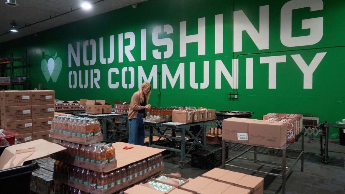 トランプ政権の投稿、11月1日には連邦食糧援助は実施されないと通知