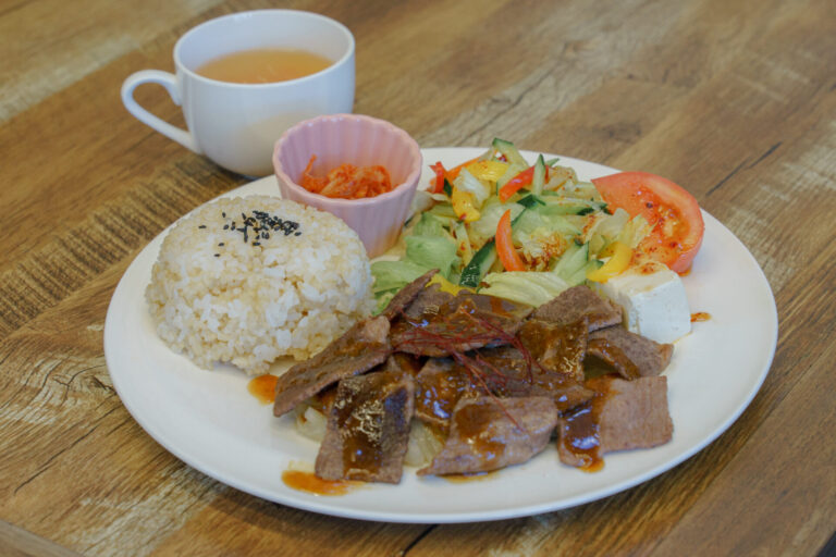 【29CAFE】コスパ抜群なお肉ランチが楽しめる精肉店が営むカフェ│LOG OITA 【29CAFE】コスパ抜群なお肉ランチが楽しめる精肉店が営むカフェ│LOG OITA