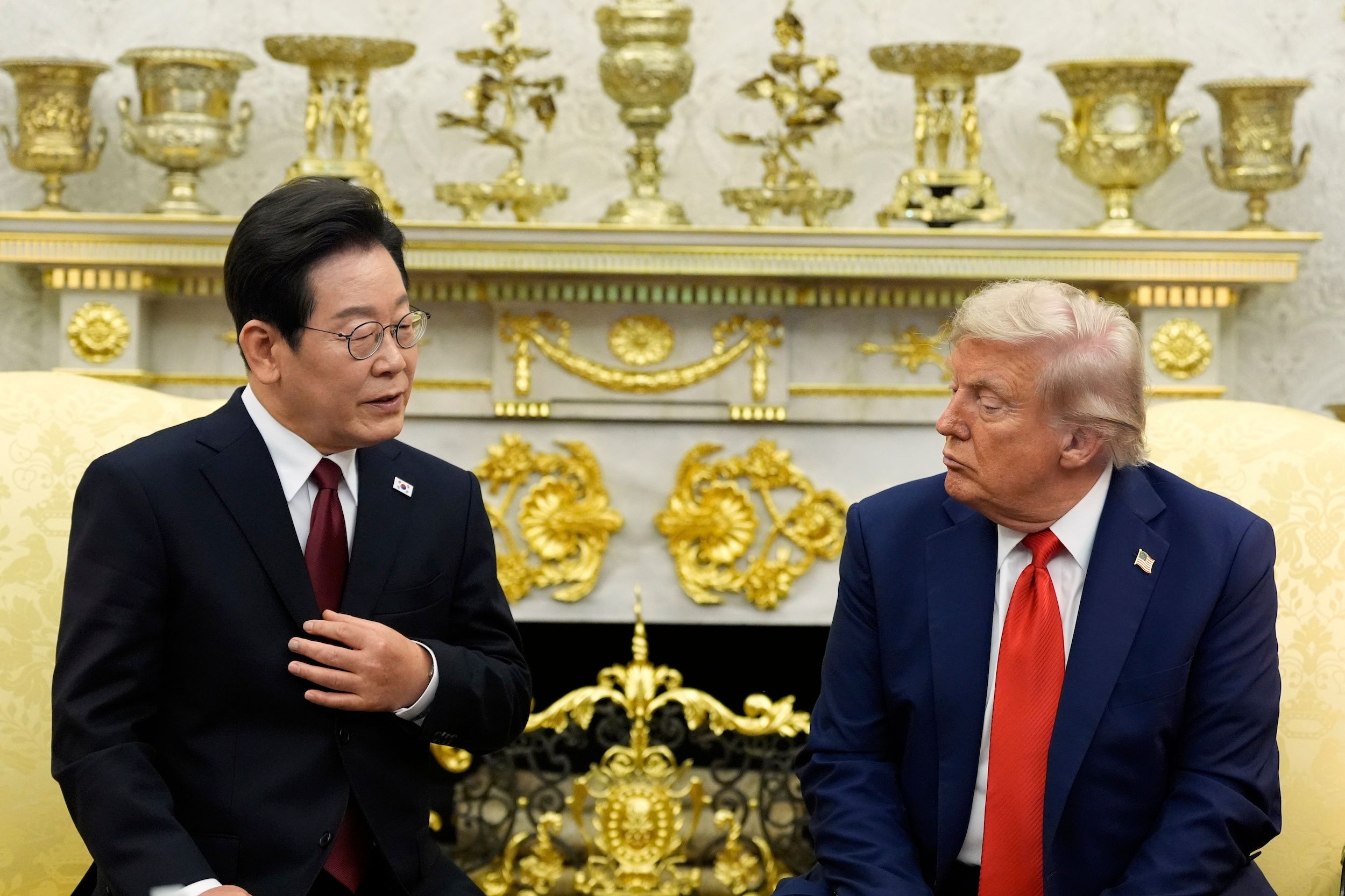 2025年8月25日、美国大統領トランプと韓国大統領李在明がホワイトハウスで会談。(AP)