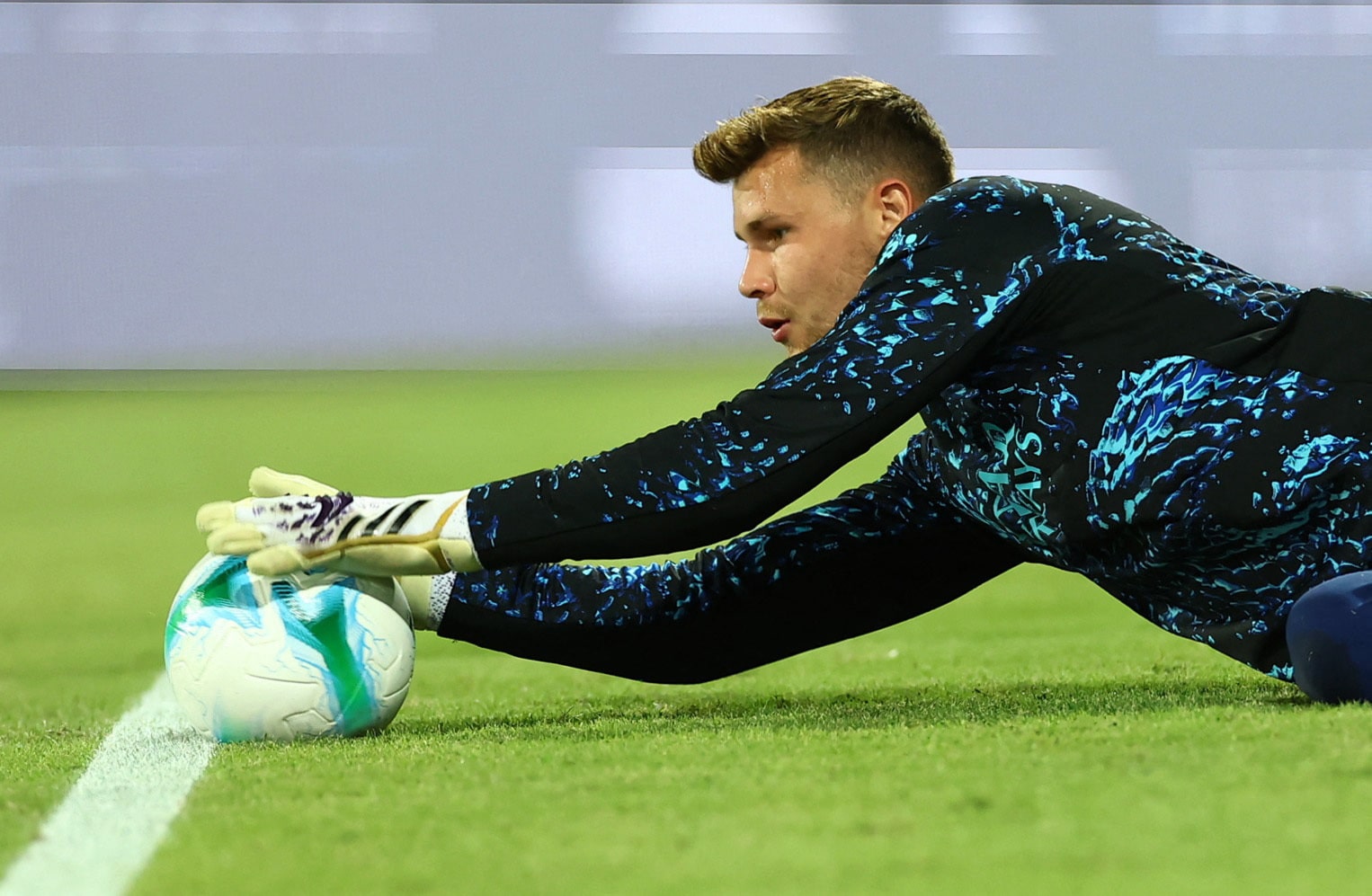 サッカー=インテルGKマルティネスが交通事故、車いす男性死亡