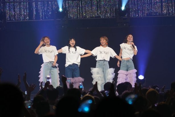 MAX「ただいま！」　27年ぶり沖縄公演でファン熱狂　DA PUMPのISSAもサプライズで