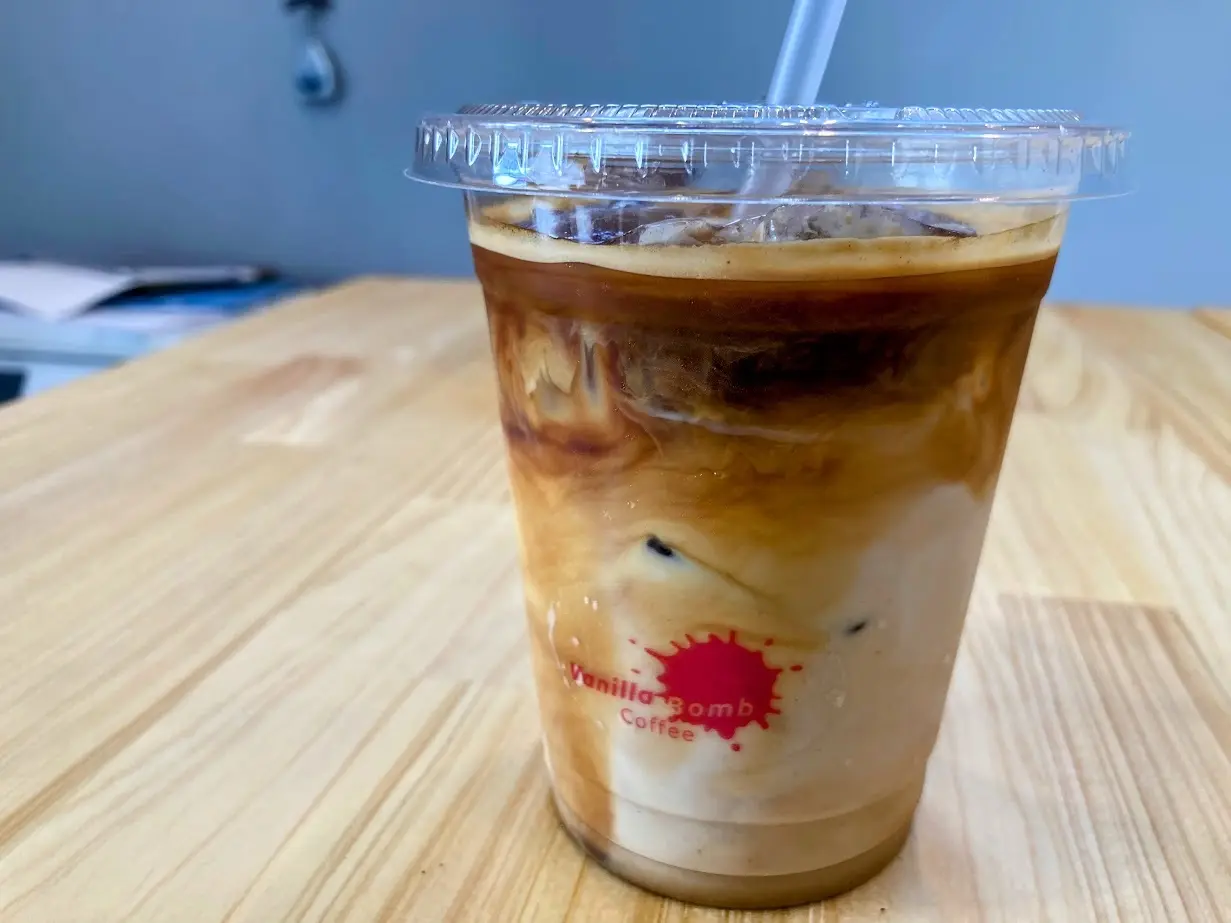 バニラボムコーヒーのラテ蓋つき★