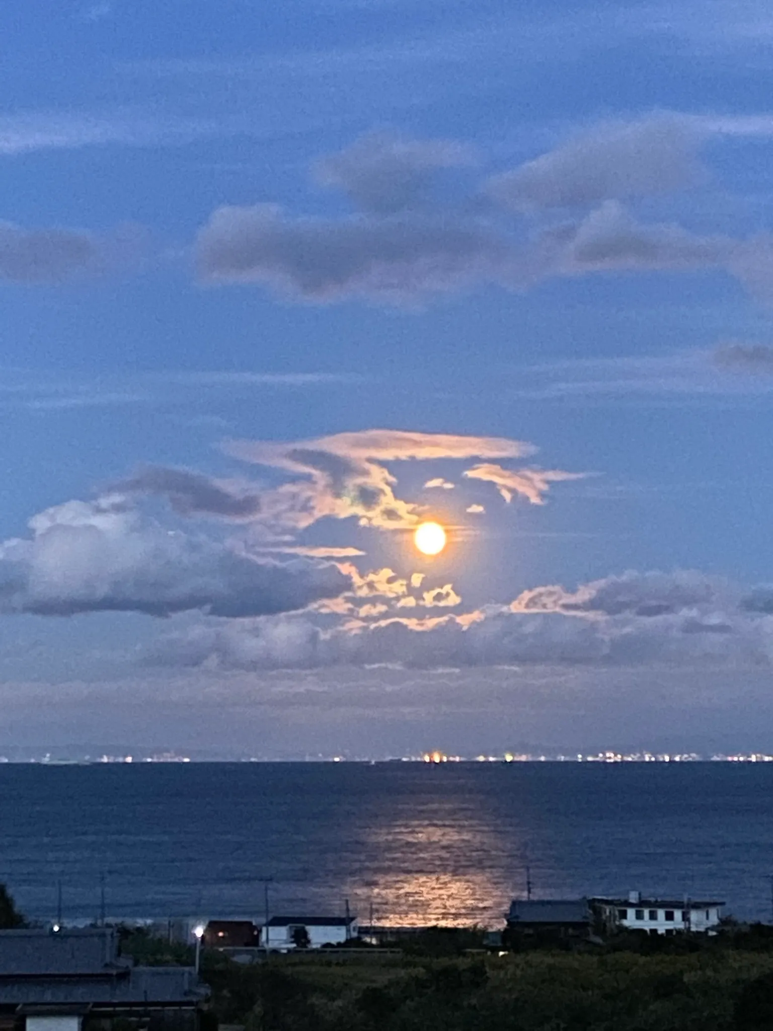 台湾出身の楊百泓さん夫妻は淡路島で「台南家」を営み、《風傳媒》の取材に移住の思いを語った。台南家 TAINAN HOUSE