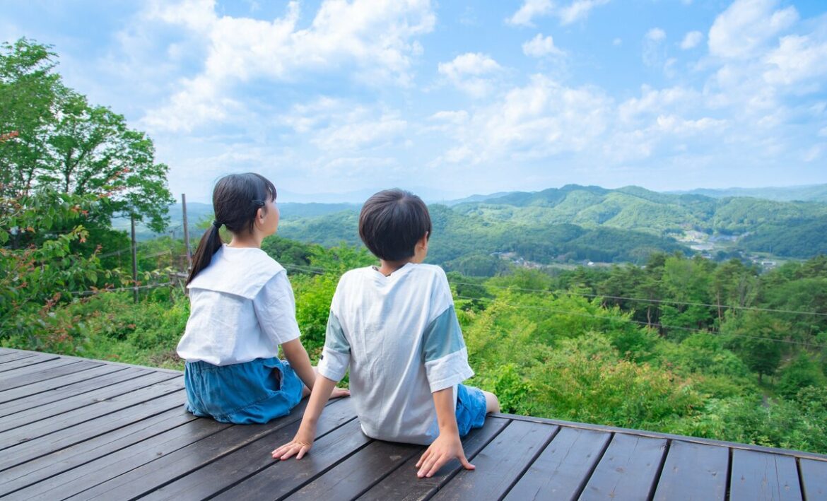 兵庫→徳島へ「デュアルスクール」を経て家族全員で移住決断　「もう一つの学校」との出合いで子どもも成長【体験記】 | AERA with Kids＋