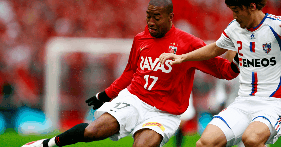 「アルビレックスとは条件面が、だった」浦和レッズ加入も…ブラジル人FWが明かす「僕のスタイルを理解してくれず」2人のドイツ人監督との苦悩 – Jリーグ – Number Web 「アルビレックスとは条件面が、だった」浦和レッズ加入も…ブラジル人FWが明かす「僕のスタイルを理解してくれず」2人のドイツ人監督との苦悩 - Jリーグ - Number Web