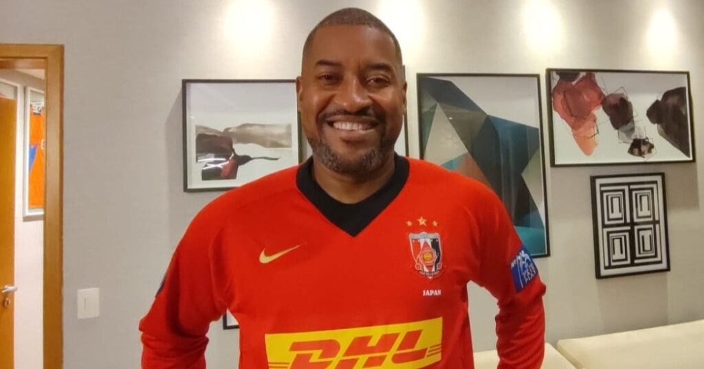 「ブラジルならケンカなのに」J1で111ゴールFWエジミウソンがJリーグに苦言「“ツギ、ツギ”でいいの?」「でも来年は長女と日本に…楽しみだ」 – Jリーグ – Number Web 「ブラジルならケンカなのに」J1で111ゴールFWエジミウソンがJリーグに苦言「“ツギ、ツギ”でいいの?」「でも来年は長女と日本に…楽しみだ」 - Jリーグ - Number Web