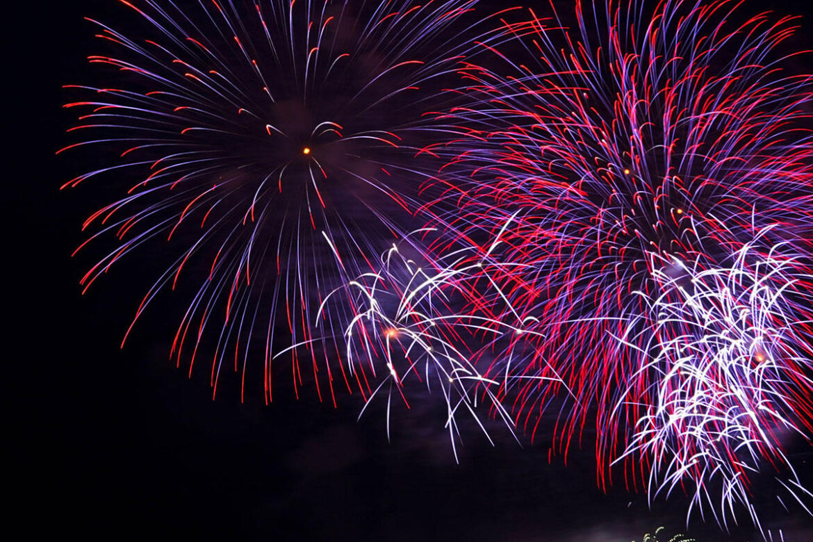 【2025】延岡「第48回まつりのべおか花火大会」が本日開催！ | 夜景FANマガジン