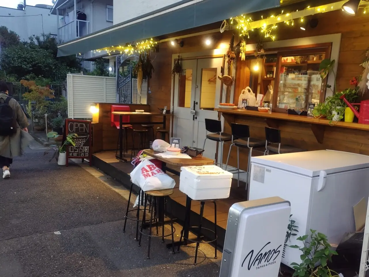 新小岩「VAMOS」の店頭の様子