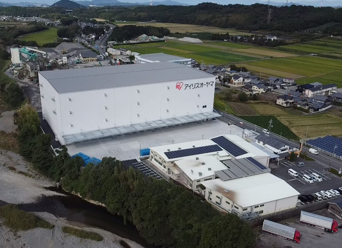 20251030ai01 520x377 - アイリスオーヤマ／滋賀県内の元工場を再建し2.6万ｍ2の物流センターとして竣工