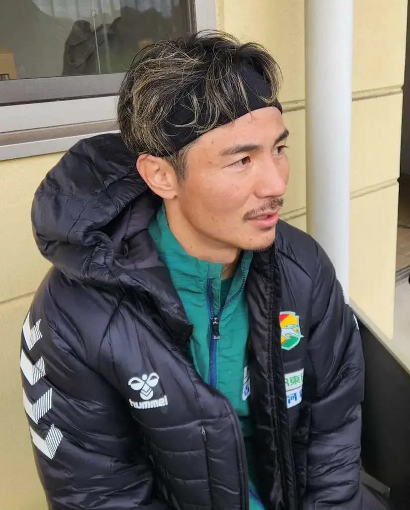 J2千葉“フクアリの奇跡”再び！大逆転V＆17年ぶりJ1復帰へ、DF米倉「追う方が強い」 - スポニチ Sponichi Annex サッカー