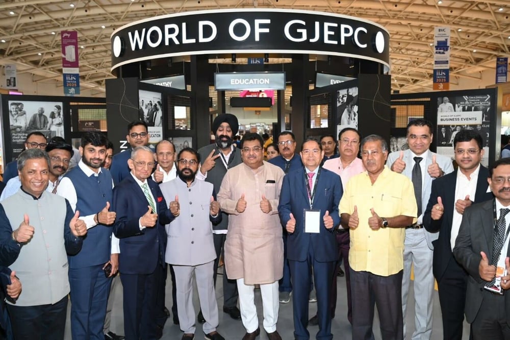 GJEPC見本市IIJS Tritiyaのスナップショット